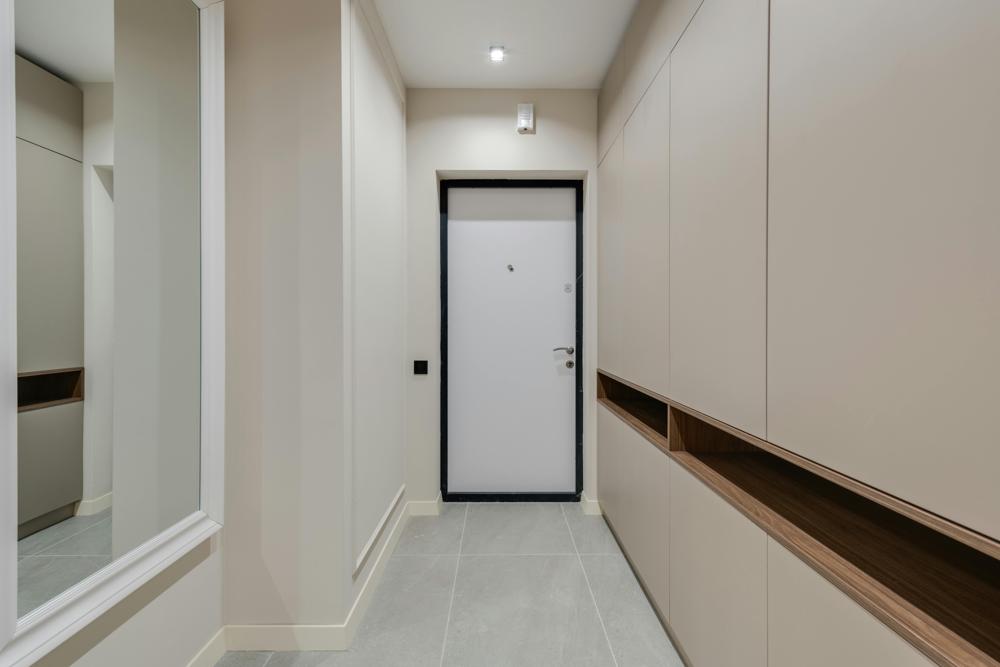 Entryway storage